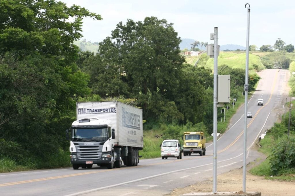 Carretas de carga: conheça os tipos e as classificações