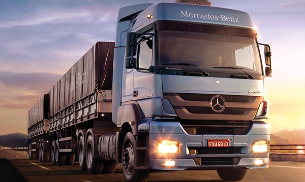 Caminhão mercedez